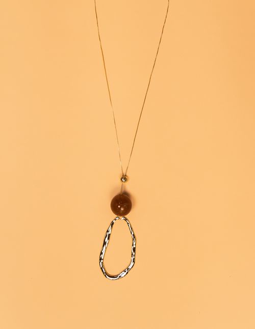 Colar Longo Resina Argola Martelada - Dourado