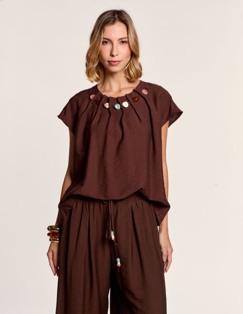 Blusa Detalhe Decote Pregas - Marrom
