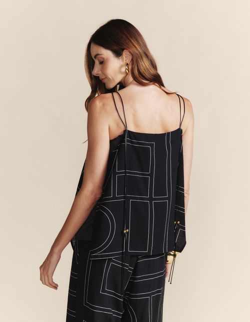 Regata Com Resina Estampada Listras - Preto