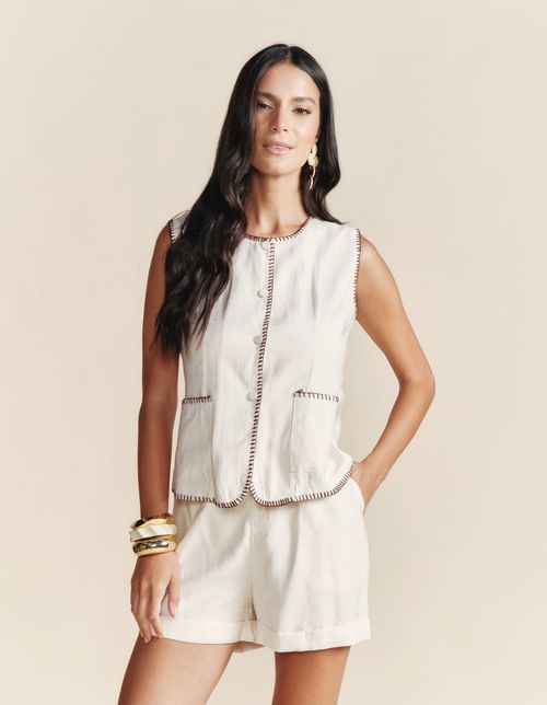 Conjunto Colete e Short Detalhe Crochê - Areia