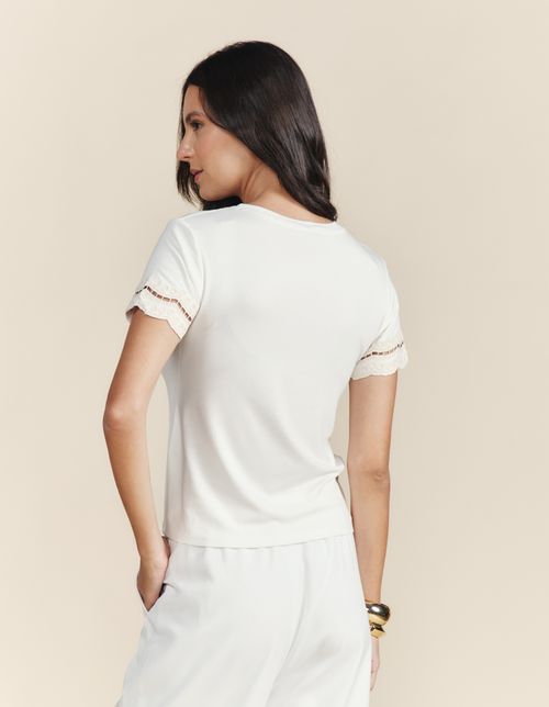 Blusa Manga Curta Detalhe Entremeio - Branco