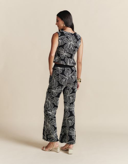 Conjunto Colete e Calça Bordada Flores - Preto