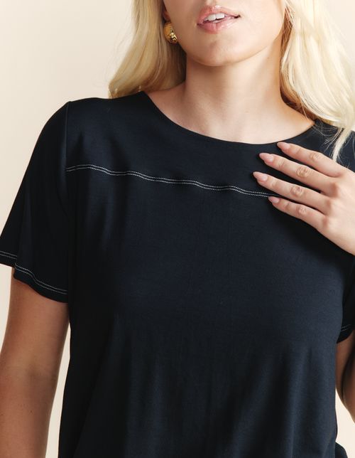 Blusa Manga Curta Pesponto Contrastante - Preto