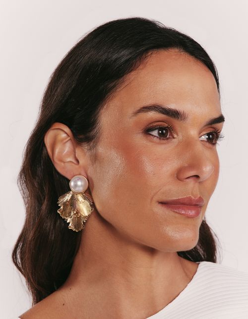 Brinco Pérola Pingente Duplo - Dourado