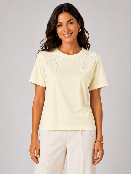 Blusa Manga Curta Bordado Ombro Folhas - Amarelo